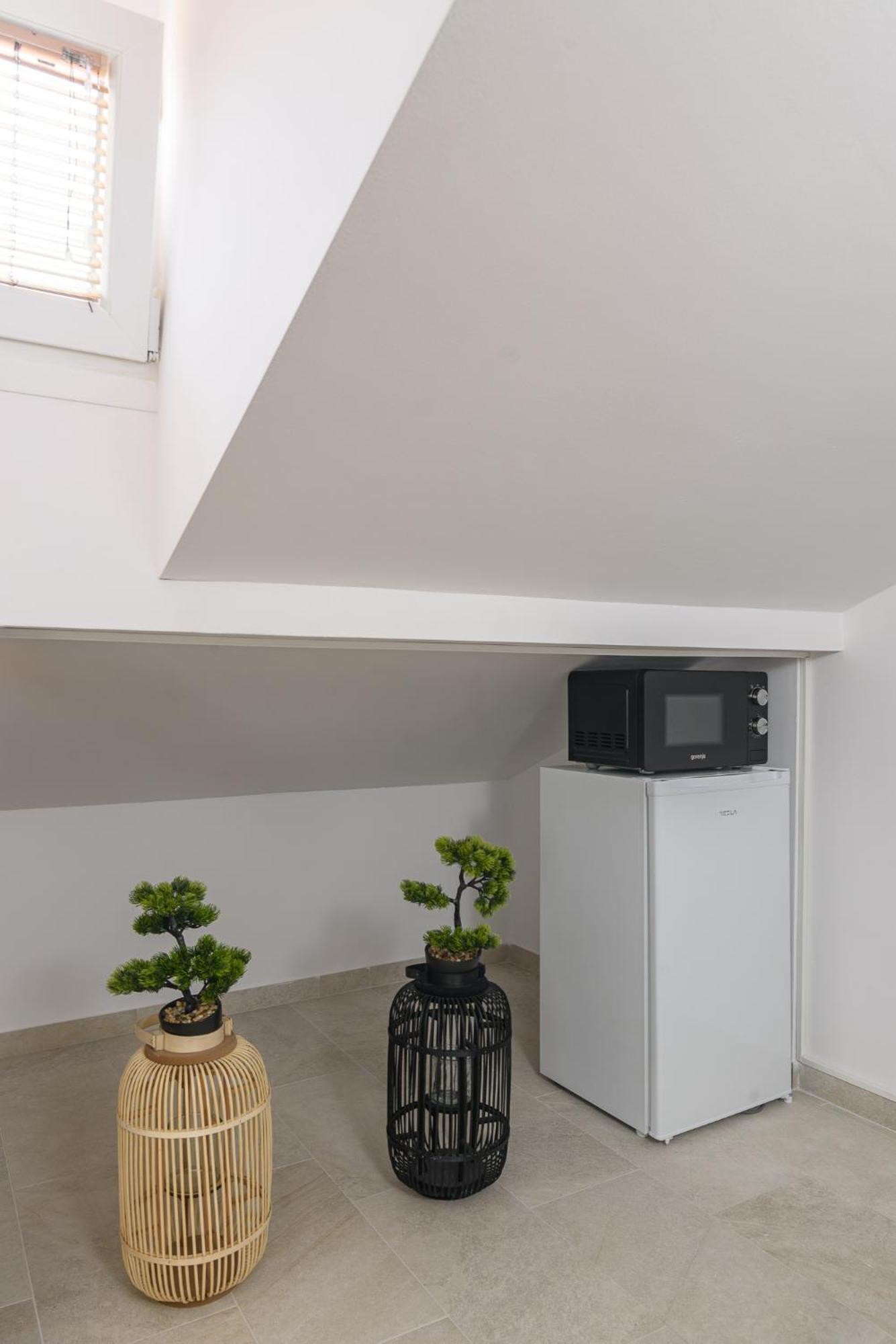 Apartmani Cesarica Trogir Exterior foto