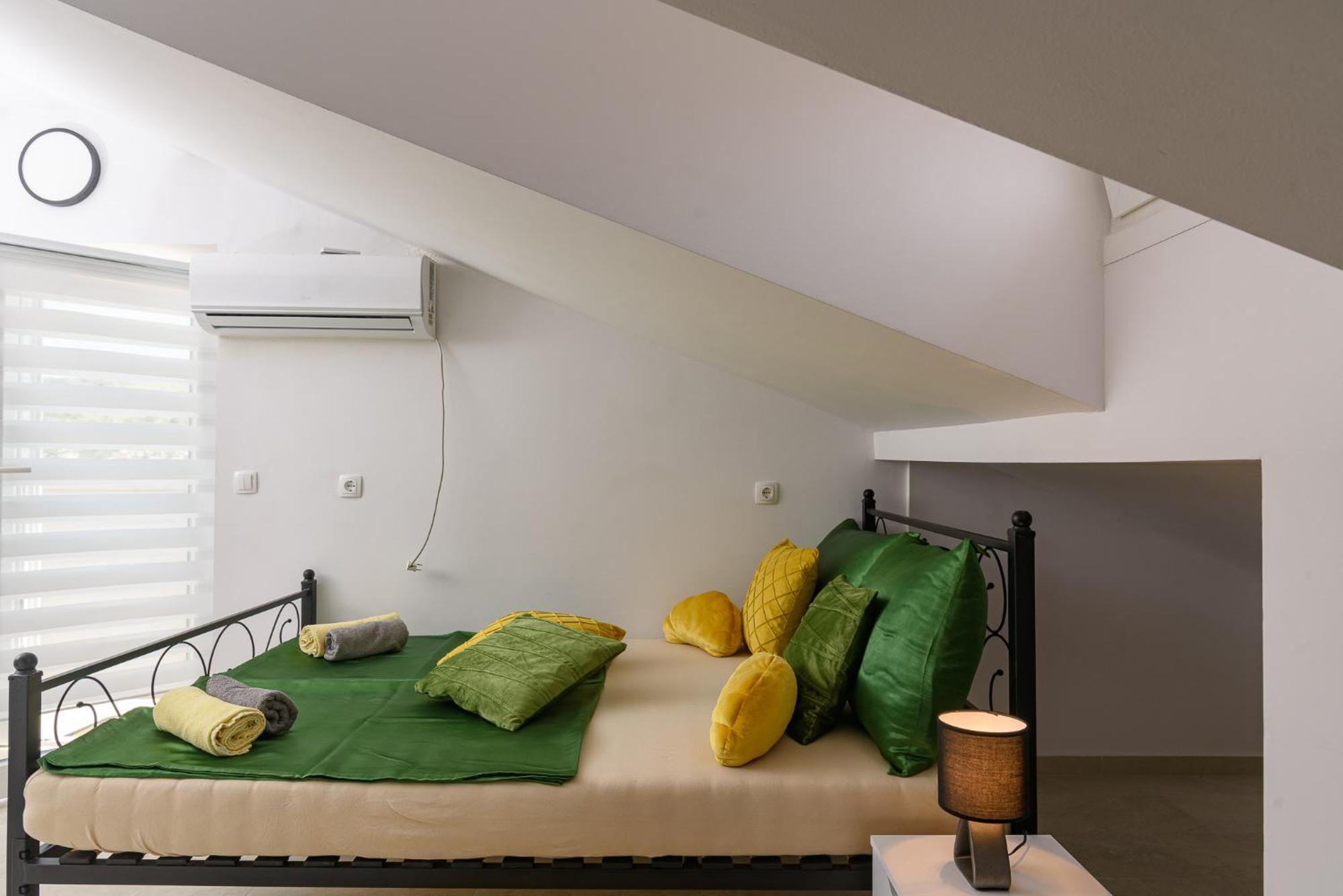 Apartmani Cesarica Trogir Exterior foto