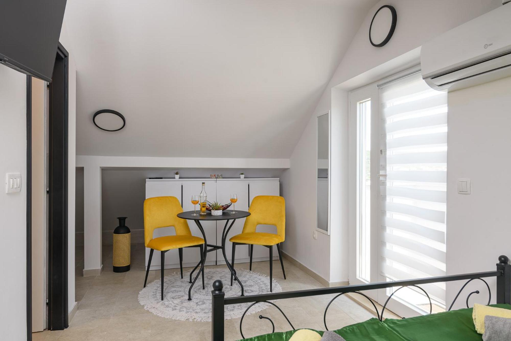 Apartmani Cesarica Trogir Exterior foto